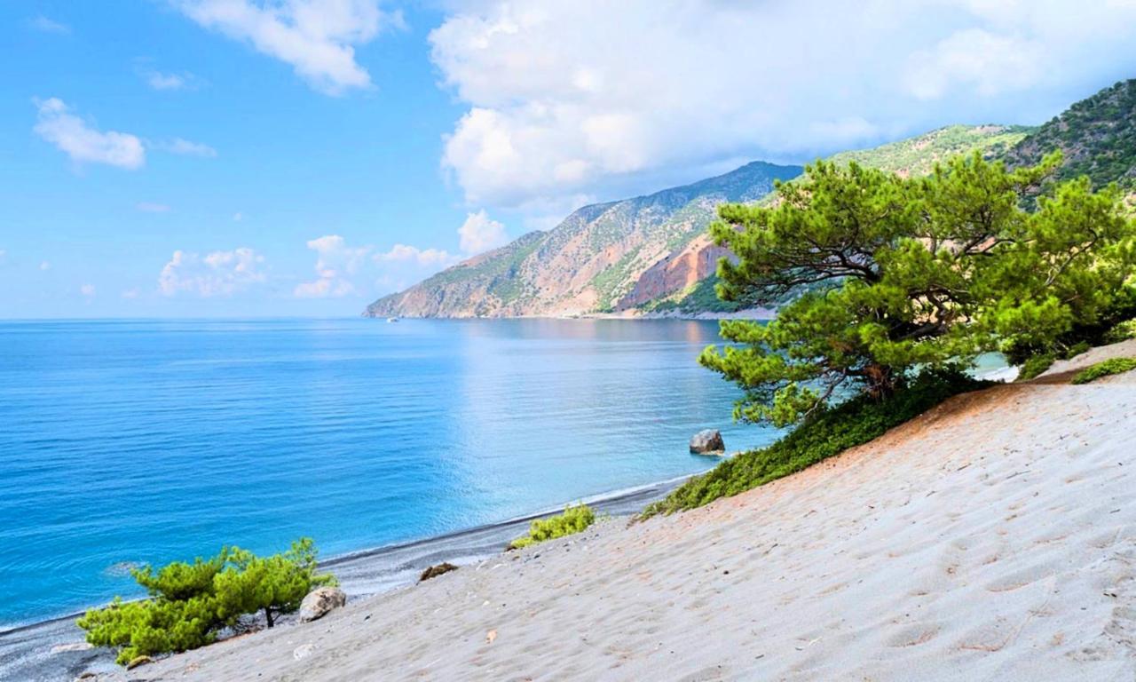 Aqua Blue Villas With Heated Pool Mathés Dış mekan fotoğraf