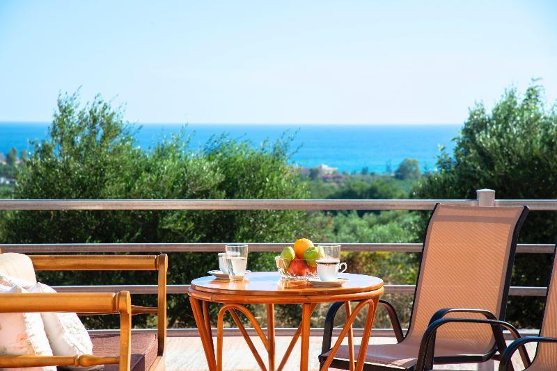 Aqua Blue Villas With Heated Pool Mathés Dış mekan fotoğraf