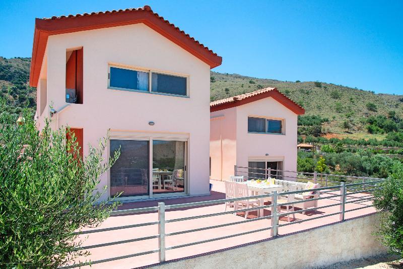 Aqua Blue Villas With Heated Pool Mathés Dış mekan fotoğraf